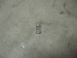 CARBURETOR IDLE ADJUSTMENT SPRING